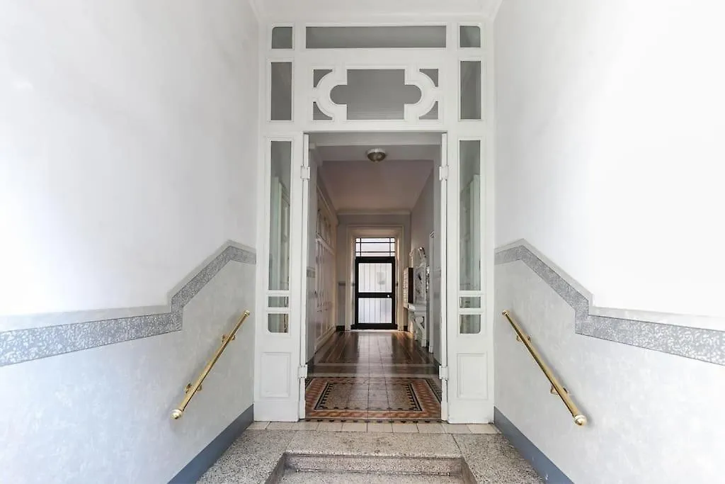 Casa Di Maya: Charme & Stile, Cuore Milano 0*,